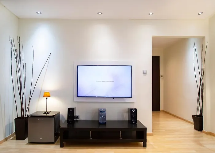Athens Best Location, 6 Ermou Street, Syntagma Square, Greece