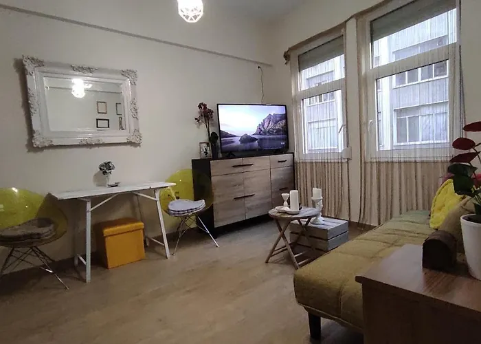 Athens Living Room, Grecia