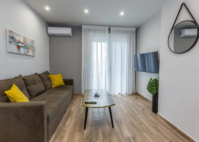 Raise Athens Metro Apartments, Ελλάδα