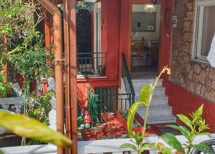 Stone House Under Acropolis Apartment Athens, Greece