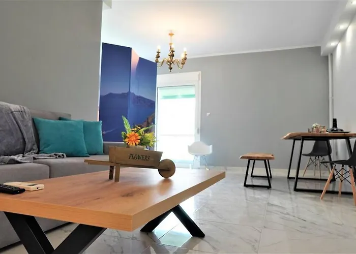 Athens Central 3Bd Apartment Next To Metro Luxury, Grecia