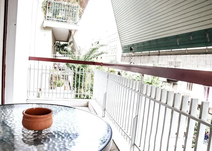 Athens Central 3Bd Apartment Next To Metro Luxury, Greece