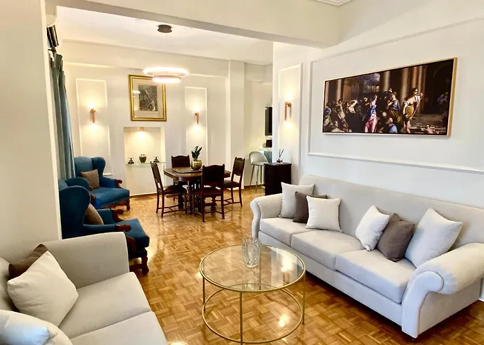 Athenian Condo, Griekenland