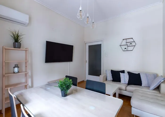 Beautiful 2Bd Apartment Near Historic Center Of Ateny, Grecja