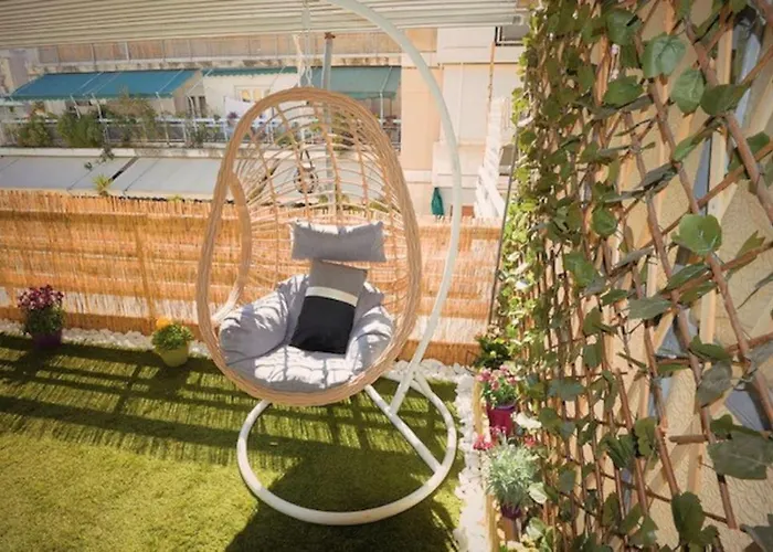 Cozy Apartment In The Heart Of Athens!, Greece