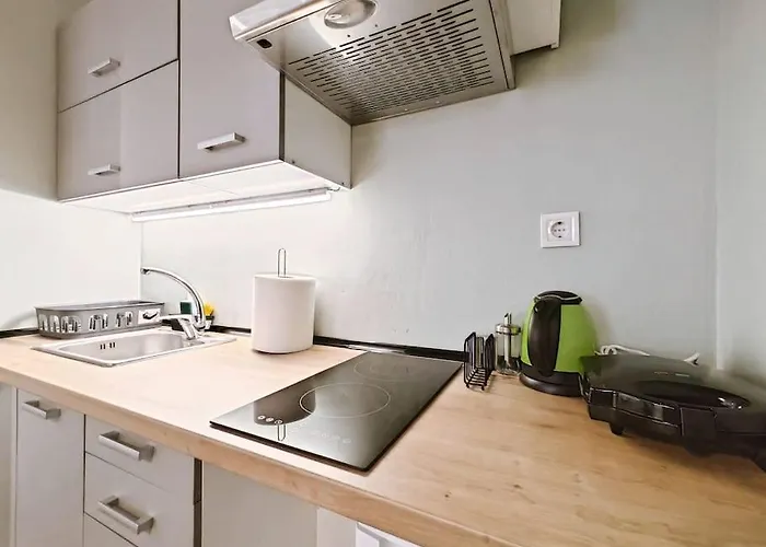 5Min Metro, Sotiria, Iatriko, Semi-Basement Διαμέρισμα Αθήνα, Ελλάδα