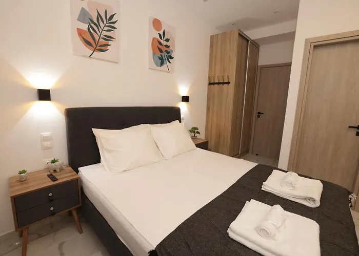 Zeos Finest Jacuzzi Suite Athens, Greece