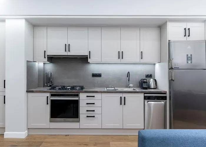 Stylish Abode Under Acropolis W/ Sunny Courtyard! Apartment Athens, Greece