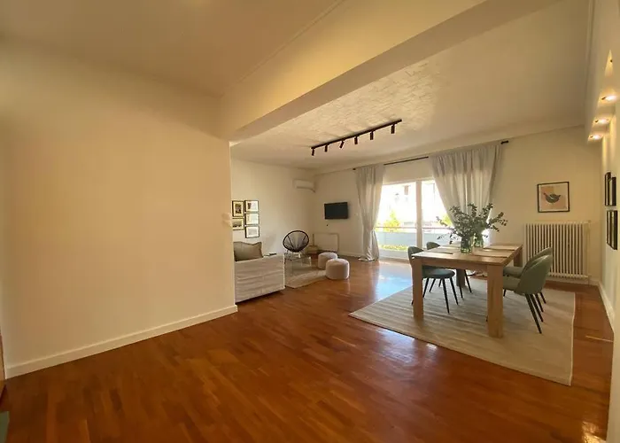 2-Bedroom Apartment In Athina Athens, Greece