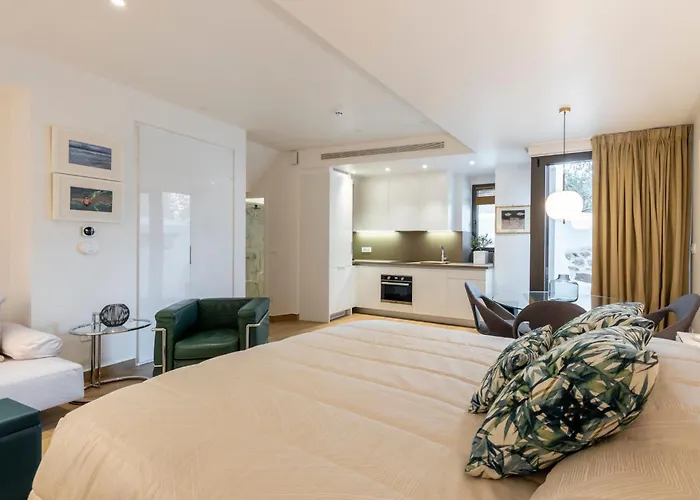 Art-W Executive Apartments Athens, Greece