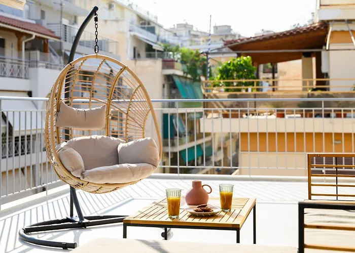 The H Experience - Urban 2Bd Rooftop Athens Center, Griechenland