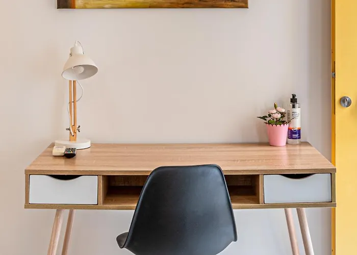 Great 35 Sq M Studio On 1St Floor In Bohemian Psyri In Athens' Historic Center-In Vivo Apartments, Grecia
