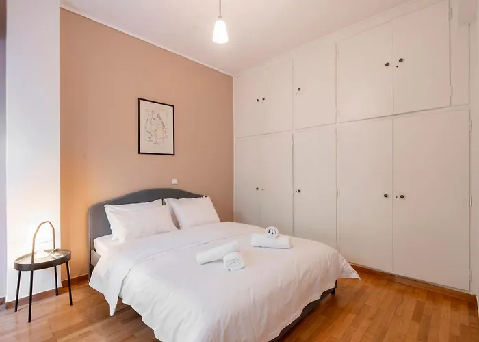 Jardin Maison: Amazing 2Br Apt In Koukaki Atene, Grecia