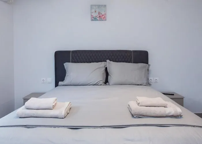 Charming Urban Oasis 1Br Apt Near Megaro Mousikis Αθήνα, Ελλάδα