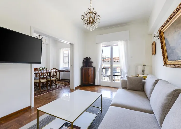 Athenean Classic Apartment At Acropolis Museum & Metro, Greece