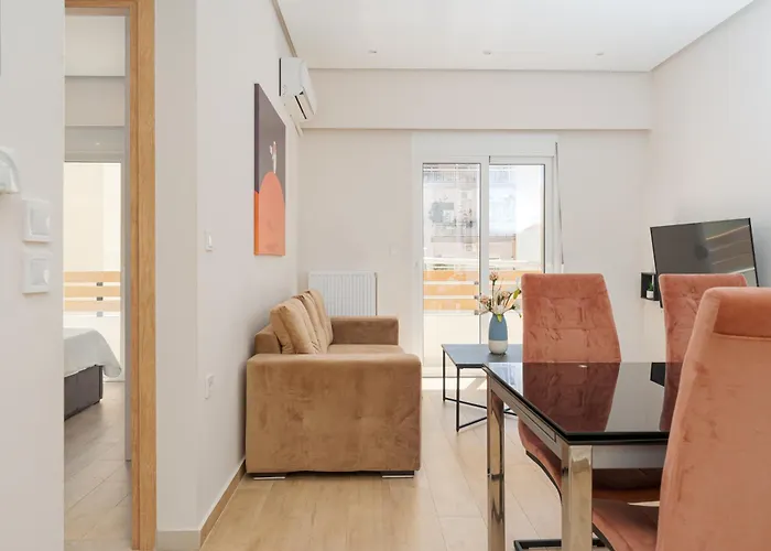 Comfy Apartment Near Acropolis Athens, Greece
