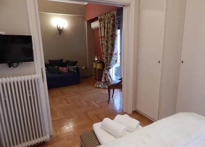 Athens-Plaka, Peter'S Beautiful Apartment In Temple Of Zeus, Greece