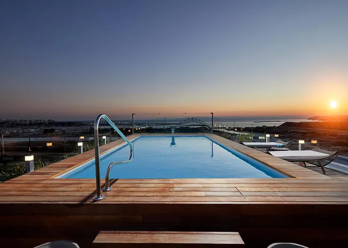 Cw Athens Riviera Suite, Griechenland