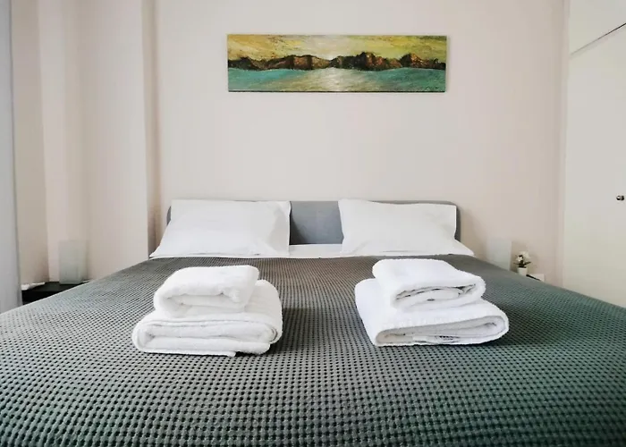 Koukaki Cozy Apartment 5 Minutes To Metro Atene, Grecia