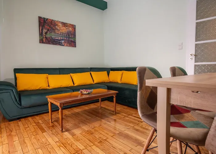 Athenian Thalia Apartment, Ελλάδα