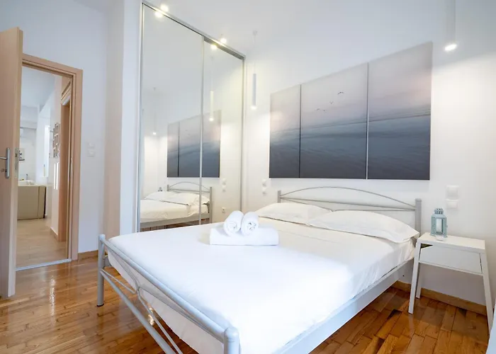 Athens Central Train Station Flat For 4 Persons, Grecia