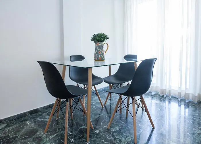 Modern 1 Bd Balcony Apt Near Metro In Kato Patisia Αθήνα, Ελλάδα