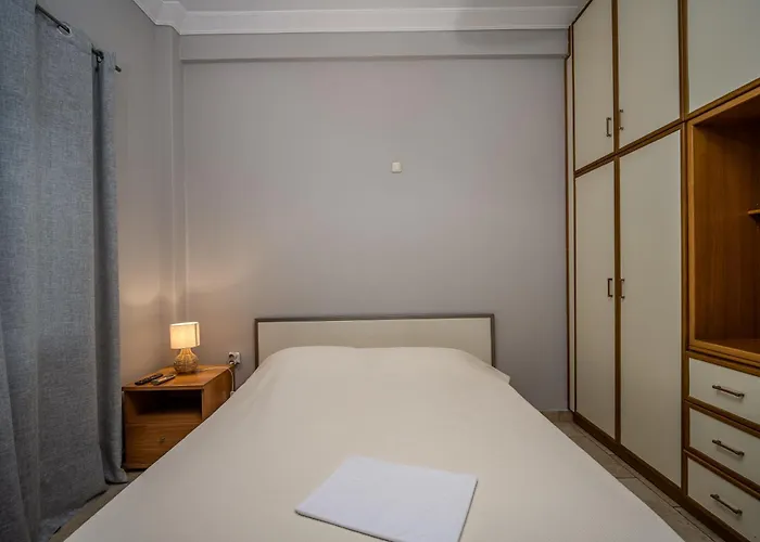Angel , Luxury 2Bd Apartment Next To The Beach Athens, Greece