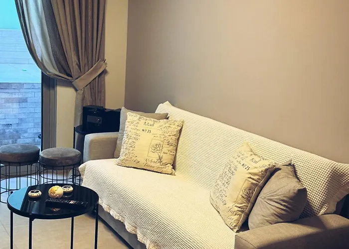 Minimal 2Bd Apartment In Thisio Atenas, Grecia