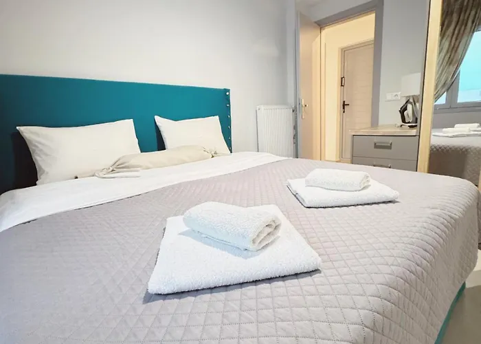 Minimal 2Bd Apartment In Thisio Atene, Grecia