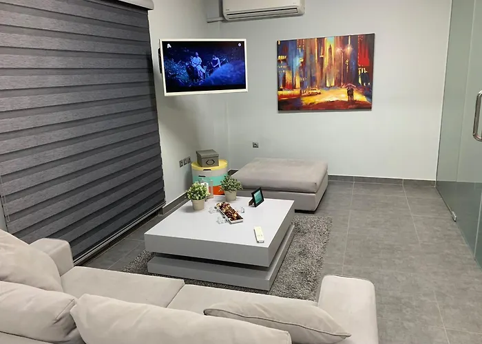 Academys Modern Apartments By Athens Urban Retreat, Grecia