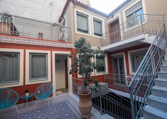 Athenian Yard Suites, Grecia