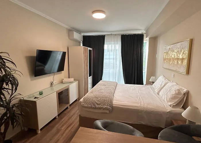 Athens Diamond Διαμέρισμα, Ελλάδα