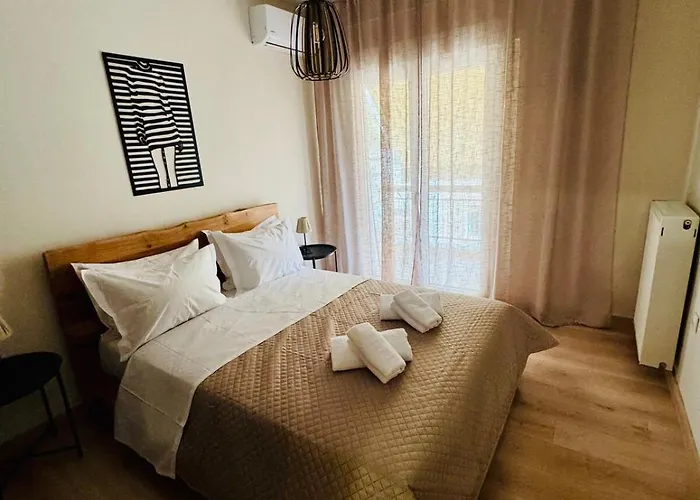 Home3 Αθήνα, Ελλάδα