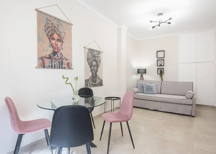 Athens City Gem In Koukaki, Grecia