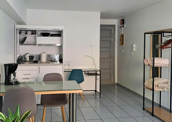 Studio, Athens Exarcheia, Grecia