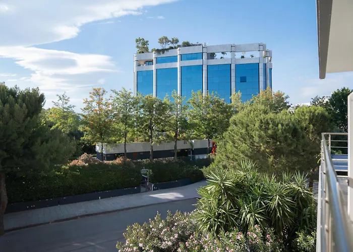 Appartamento Riviera 1Br - 8 Min Niarchos Snfcc By Twentytwo Atene, Grecia