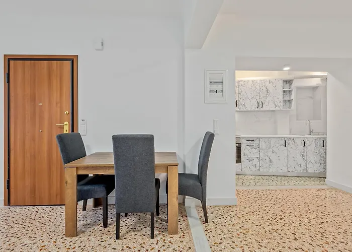 Athens Plaka Family Suites, Grecja