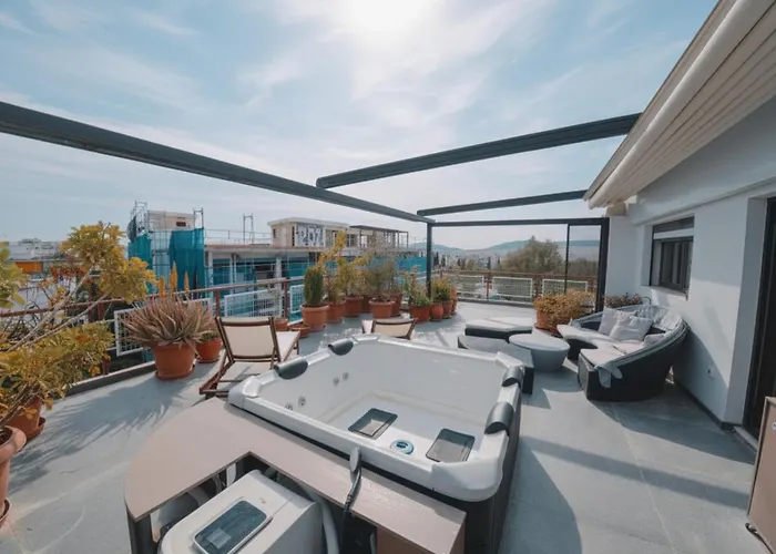 Cozy Penthouse Next To Station Apartment Athens, Greece