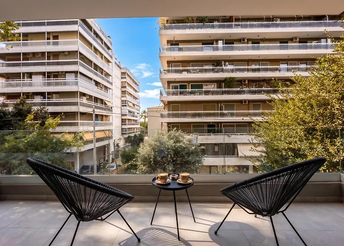 Athenean Modern Escape Near Marina Floisvos Apartment, Greece