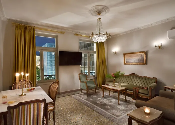 Athenian Vintage Apartments, Греція