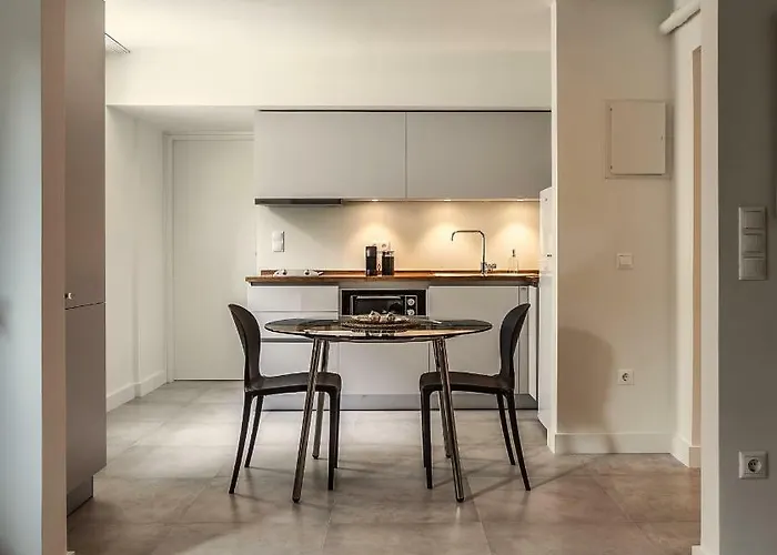 Unique Semi-Basement Stay At The Foot Of The Acropolis Athens, Greece