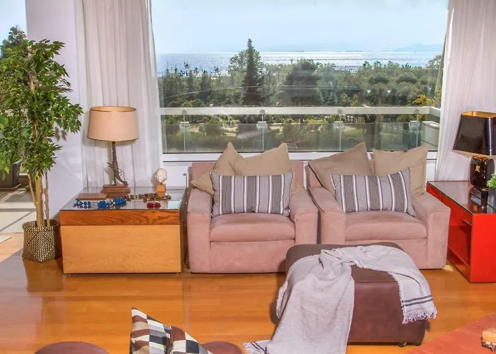 Athens Luxurious Apartment - Sea View!, Grecja