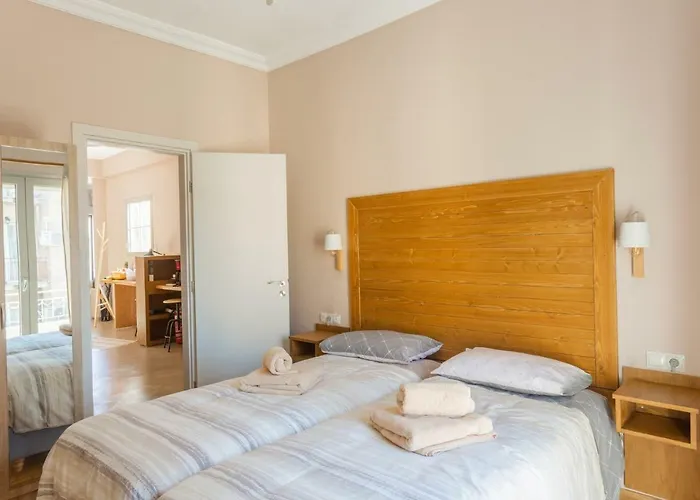 100M2 Luxury Apartment In The Heart Of Athens - Living Stone Emerald, Greece