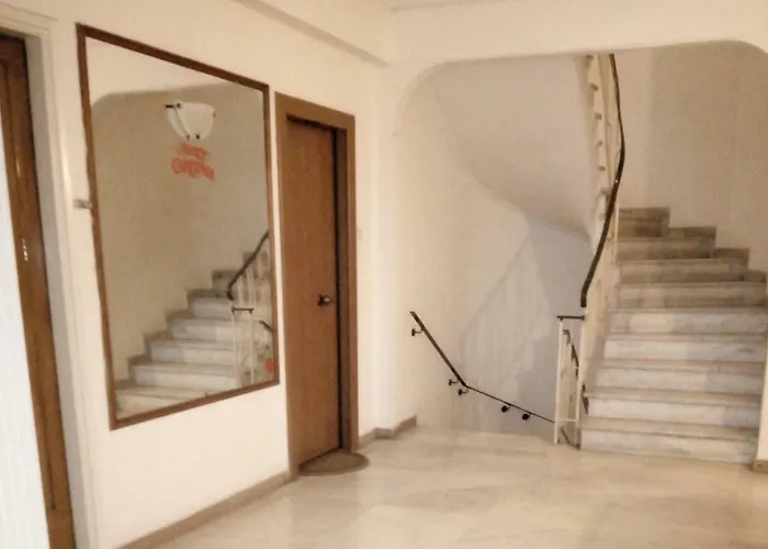 Courtyard Apt - Central Atene, Grecia