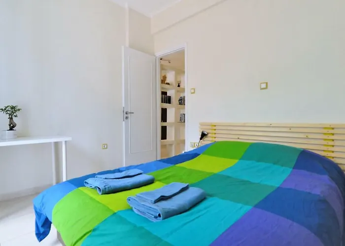 Courtyard Apt - Central Atenas, Grecia