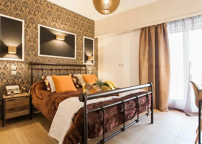 Museum Of Modern Art Rooms In Apartment, Next To Metro Suggrou Fix, Walk To Acropolis Athens, Greece