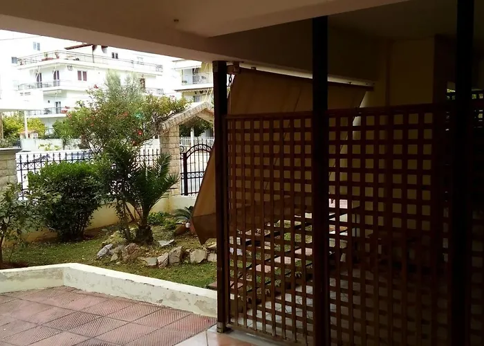 Πολυτελές Οροφοδιαμέρισμα στην Άνω Γλυφάδα Αθήνα, Ελλάδα