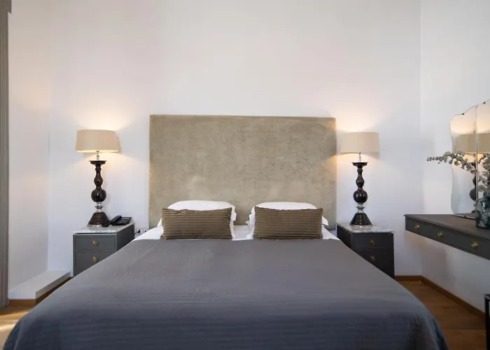Emporikon Athens Hotel