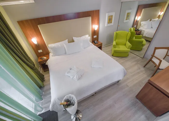 Polis Grand Hotel