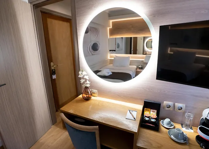 Coral Hotel Athens